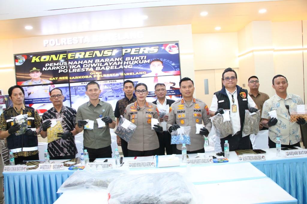 Polresta Barelang Gagalkan Pengiriman 1 Kilogram Sabu ke Kendari, Satu Tersangka Ditangkap