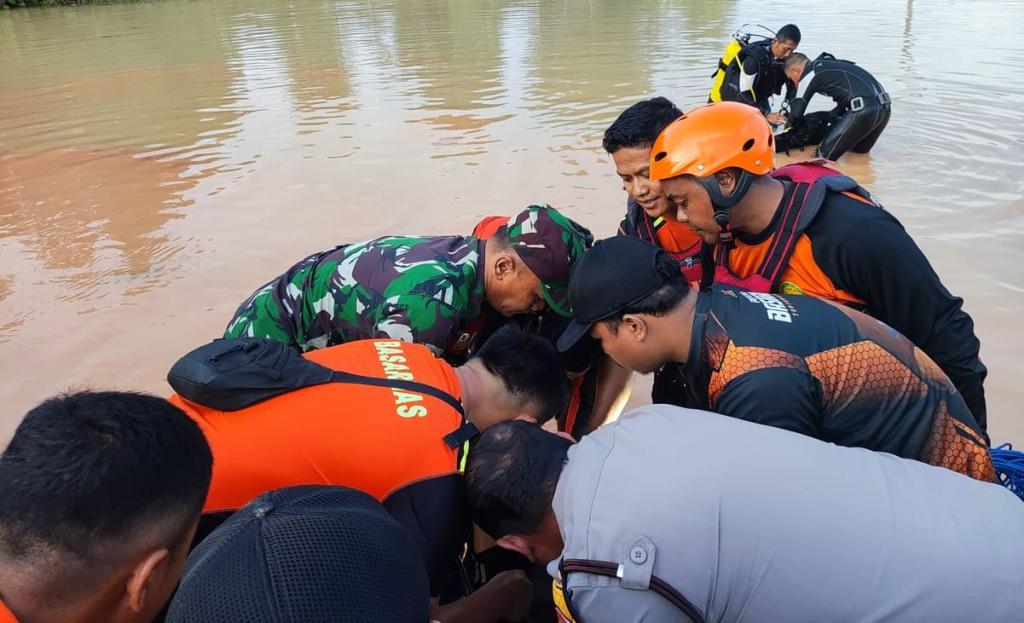 Bocah Tenggelam di Kolam Bekas Tambang Bauksit Tanjungpinang Ditemukan Meninggal Dunia