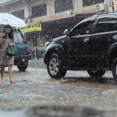 Warga Kepri Harap Waspada, BMKG Prediksi Hujan Lebat dan Angin Kencang Kamis Ini