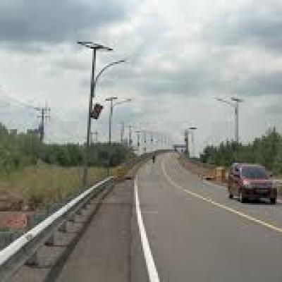 Disperkim Bintan Pasang 21 PJU Sepanjang 1 Km di Desa Kukup