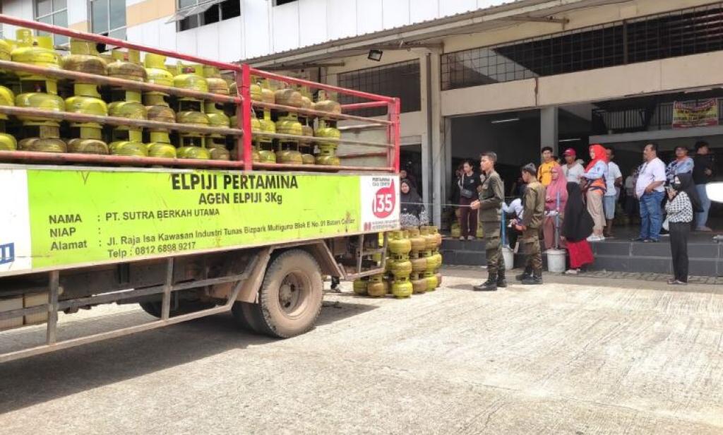 Pertamina Tambah Pasokan LPG 3 Kg di Batam hingga 3 Kali Lipat Jelang Lebaran