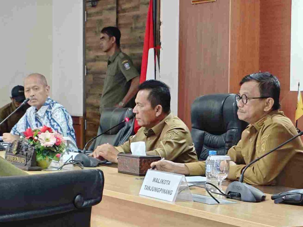 Gubernur Kepri Pimpin Rapat rencana pembangunan Estuary Dam Teluk Bintan dan SPAM