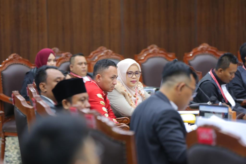 Bawaslu Kuansing Bacakan Keterangan dalam Sidang Gugatan Hasil Pilkada 2024 di MK