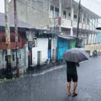 Cuaca Riau 1 Mei 2025: Waspadai Hujan Disertai Petir dan Angin Kencang di Sejumlah Wilayah