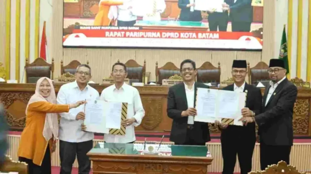 DPRD Batam Sahkan Ranperda Pengelolaan Sampah, Atur Daur Ulang hingga Energi