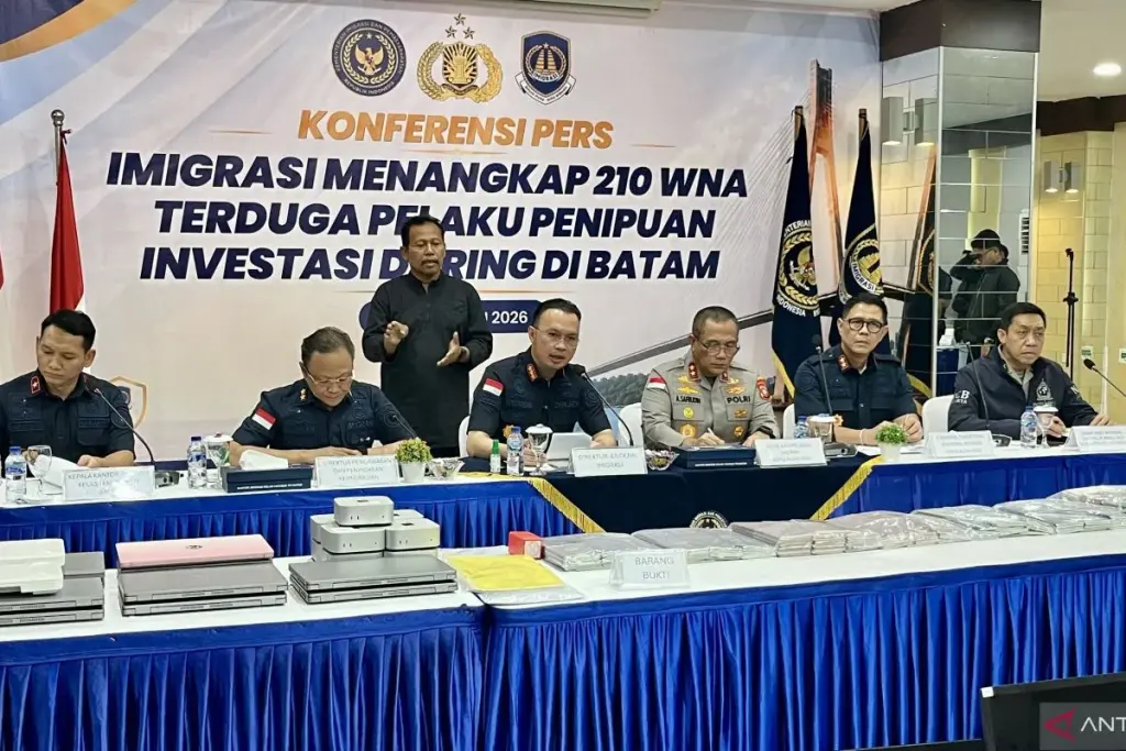 Imigrasi dan Polda Kepri Bongkar Sindikat Penipuan Daring Internasional di Batam