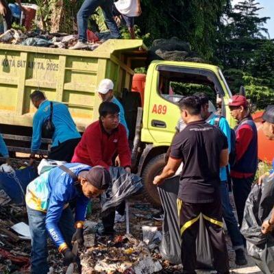 Puluhan PPPK Sekretariat DPRD Kota Batam Ikut Serta Goro Massal