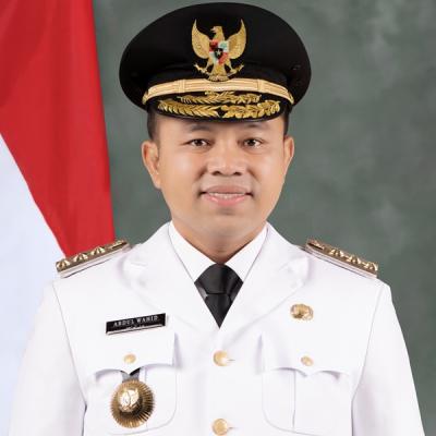 KPK Tangkap Gubernur Riau Bersama 9 ASN Pemprov