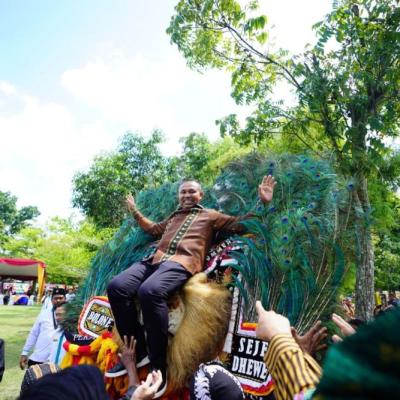 Gubernur Wahid Sebut Kebersamaan Lintas Suku Jadi Kekuatan Provinsi Riau