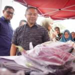 Gubernur Wahid Buka Program Pasar Murah di Bengkalis