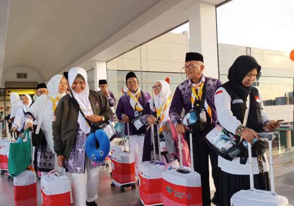 Enam Calon Haji Asal Batam dan Karimun Tunda Keberangkatan