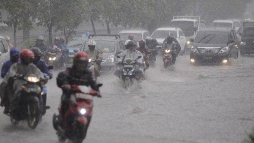Gelombang Tinggi hingga 4 Meter dan Hujan Lebat Ancam Kepri, BMKG Beri Peringatan