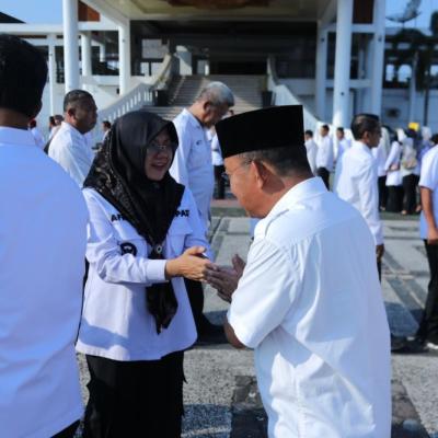 Hari Pertama Kerja Pasca Lebaran, Bupati Siak Ajak ASN Tetap Bekerja Maksimal Meski Ada WFA