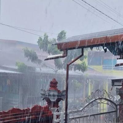 Cuaca Kepri Hari ini: Berawan dan Hujan Ringan, Gelombang Laut Natuna Capai 2 Meter