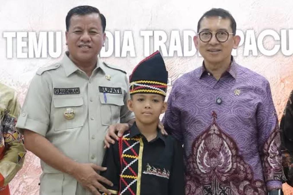 Turut Sukseskan Event Pacu Jalur, Bupati Kuansing Apresiasi Dukungan Dua Anggota DPR RI