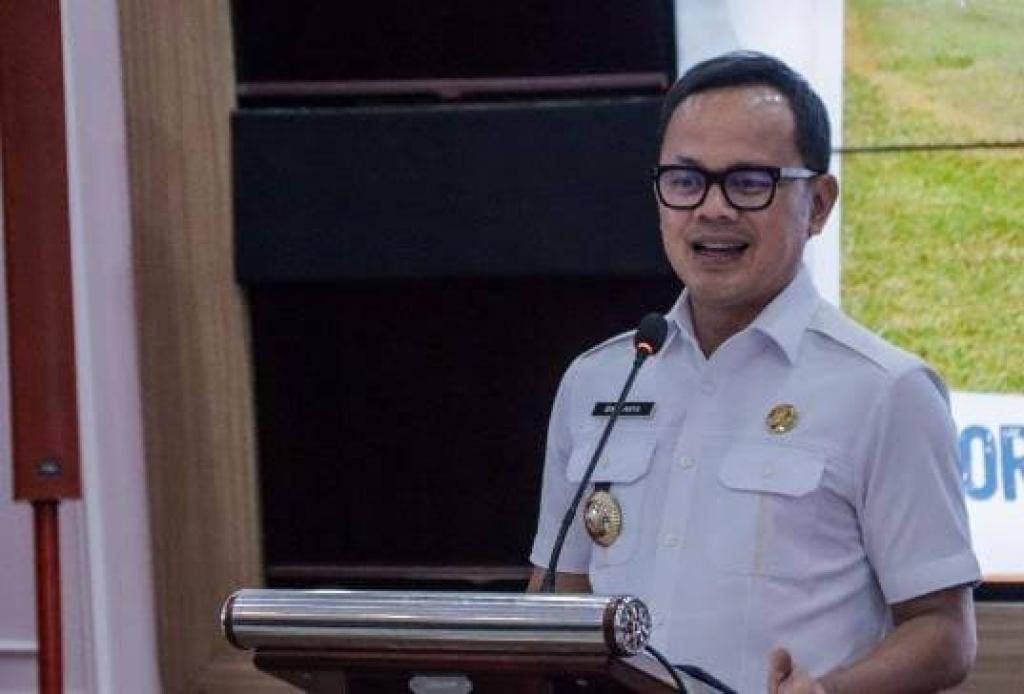 Wamendagri Minta Kepala Daerah Pidanakan Ormas Yang Suka Bikin Rusuh