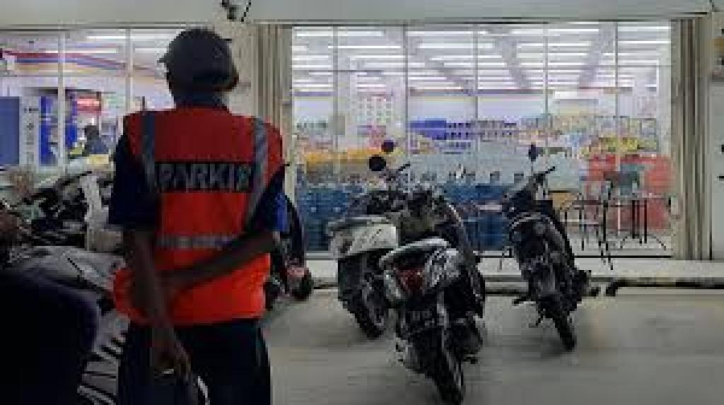 Sedang Dikaji, Minimarket dan Warung di Pekanbaru Bakal Bebas Parkir