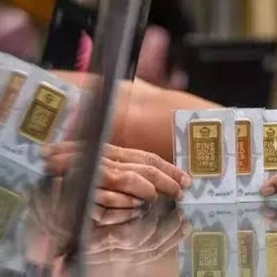 Harga Emas Antam Naik Jadi Rp1,98 Juta per Gram, Buyback Juga Terkerek