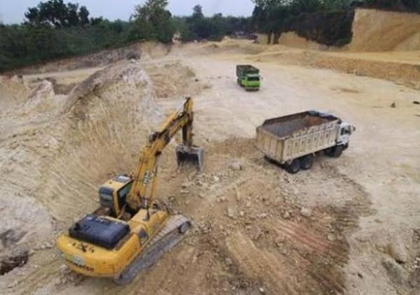 Tambang Pasir Kuarsa Jadi Penyumbang Pajak Terbesar di Natuna