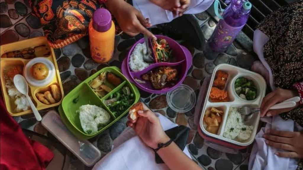 Program Makan Bergizi Gratis di SMA/SMK Riau Tunggu Arahan BGN
