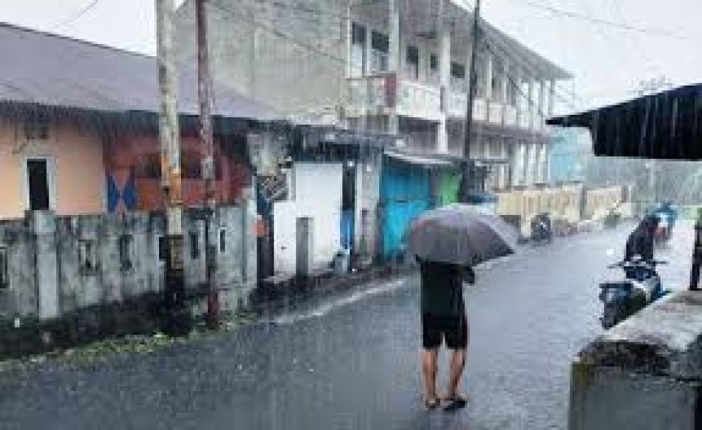 BMKG Keluarkan Peringatan Dini Hujan Lebat di 10 Kabupaten/Kota di Riau Hari ini