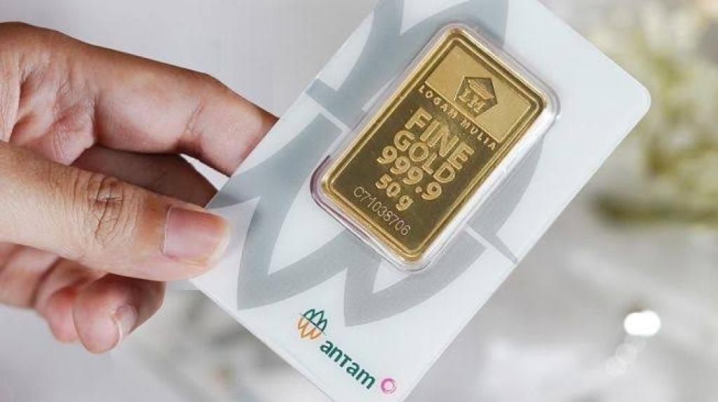 Harga Emas Antam Melambung, Tembus Rp1,956 Juta per Gram Hari ini