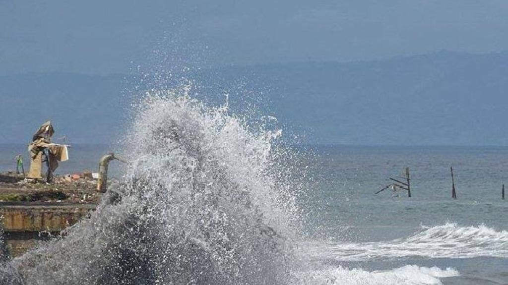 Cuaca Kepri Hari ini Berawan, Waspada Gelombang Tinggi di Perairan Natuna