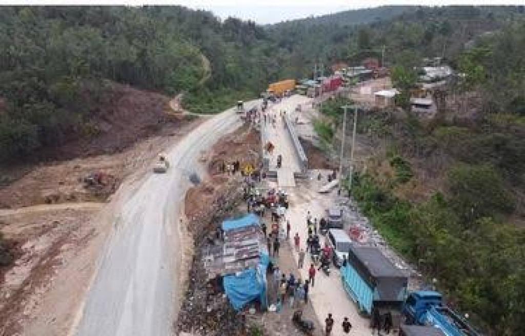 BPJN Riau Buka Dua Arah Jalan Lintas Riau-Sumbar di Tanjung Alai