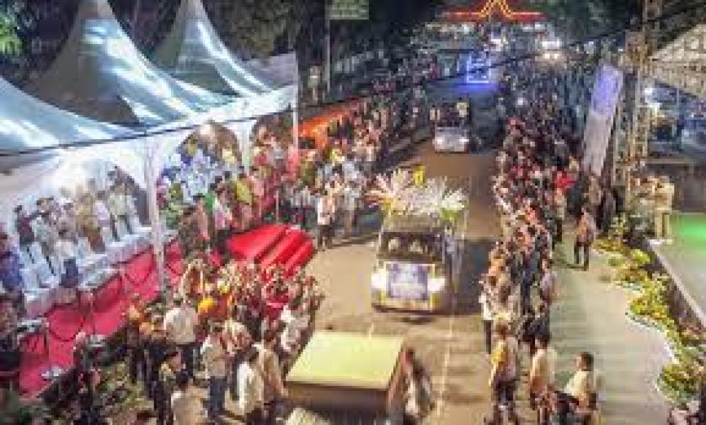 Pemko Pekanbaru Gelar Takbir Keliling dan Pawai Obor-Mobil Hias Semarakkan Idulfitri 1446 H