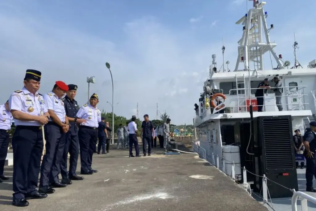 Bakamla Latihan Bersama Coast Guard Malaysia-Singapura di Perairan Kepri