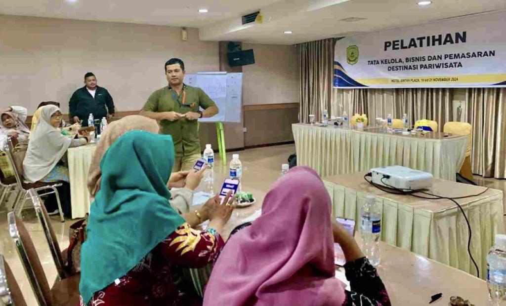 Disbudpar Gelar Pelatihan Tata Kelola Bisnis dan Pemasaran Pariwisata Tanjungpinang