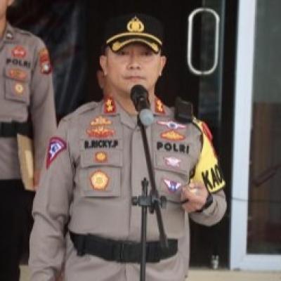 Angin Kencang dan Gelombang Tinggi Intai Kawasan Pesisir, Kapolres Anambas Ingatkan Warga Untuk Waspada