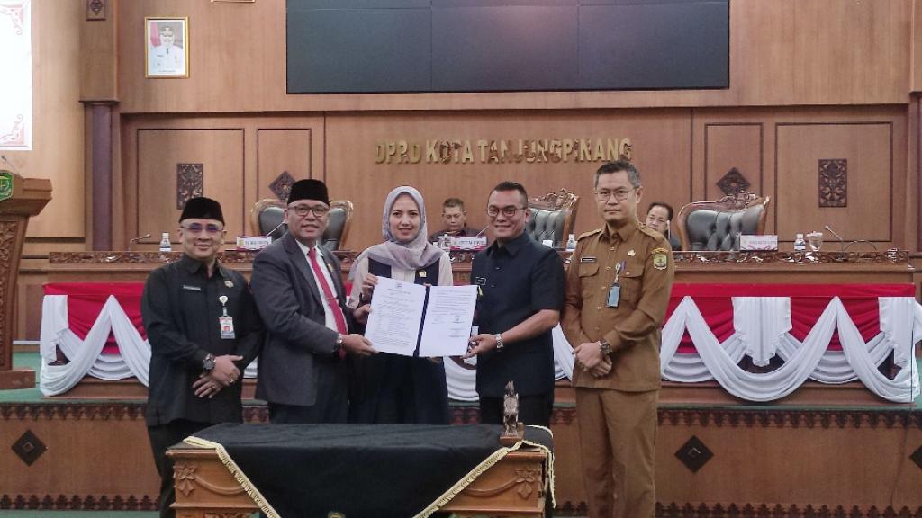 DPRD Kota Tanjungpinang Sahkan APBD 2025 Sebesar Rp1.018 Triliun