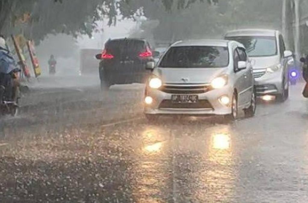 Cuaca Kepri Hari ini: Cerah Berawan hingga Hujan Ringan, Waspada Gelombang Tinggi di Natuna