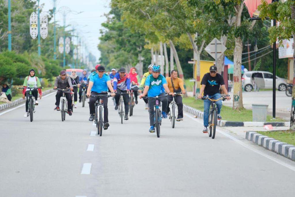 Jelang Pembukaan Race Pertama Tour de Siak 2024, Ribuan Warga Ikuti Fun Bike