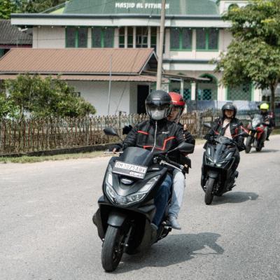 Hindari Gunakan Ponsel Saat Berkendara, Solusi Aman dari Honda PCX 160 RoadSync