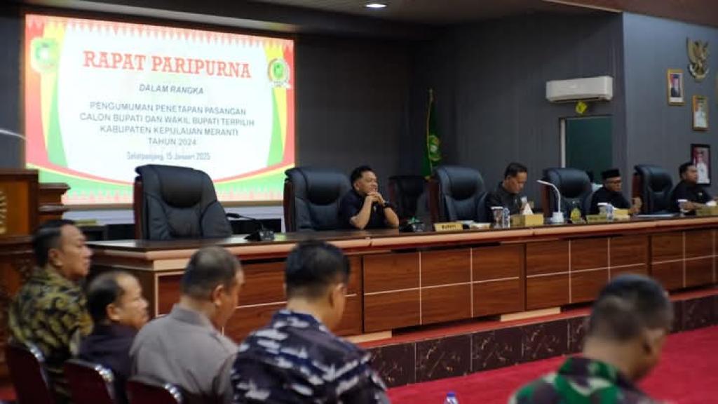 DPRD Kepulauan Meranti Resmi Umumkan Asmar-Muzamil sebagai Bupati dan Wakil Bupati 2025-2030