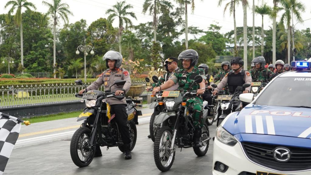 Jelang Putusan MK, Terkait Sengketa Hasil Pilkada Siak  2024, Polres Siak Bersama Forkopimda Siak Gelar Apel Gabungan dan Patroli Sekala Besar