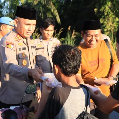 Berbagi Takjil dan Buka Puasa Bersama, AKBP Eka Ariandy Sebut Wartawan adalah Garda Terdepan Penyejuk Hati Masyarakat Jelang PSU Pilkada Siak