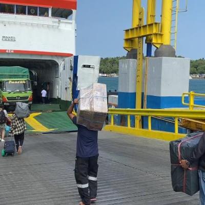 Arus Mudik di Pelabuhan Telaga Punggur Naik 12 Persen