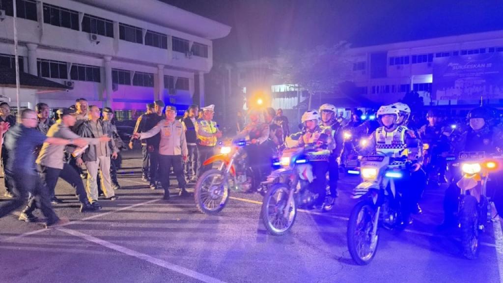 Ciptakan Rasa Aman, Ratusan Personel Gabungan Polda Riau Gelar Patroli Skala Besar di Pekanbaru