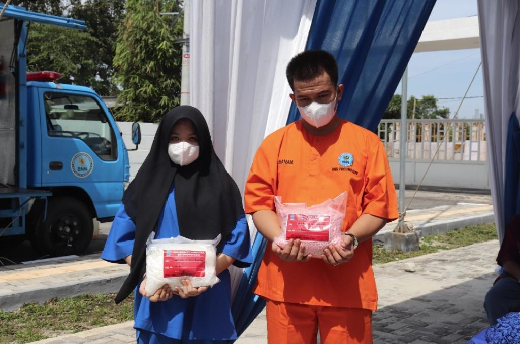 Perang Melawan Narkoba di Riau: BNNP Gagalkan Peredaran Besar yang Dikendalikan dari Lapas