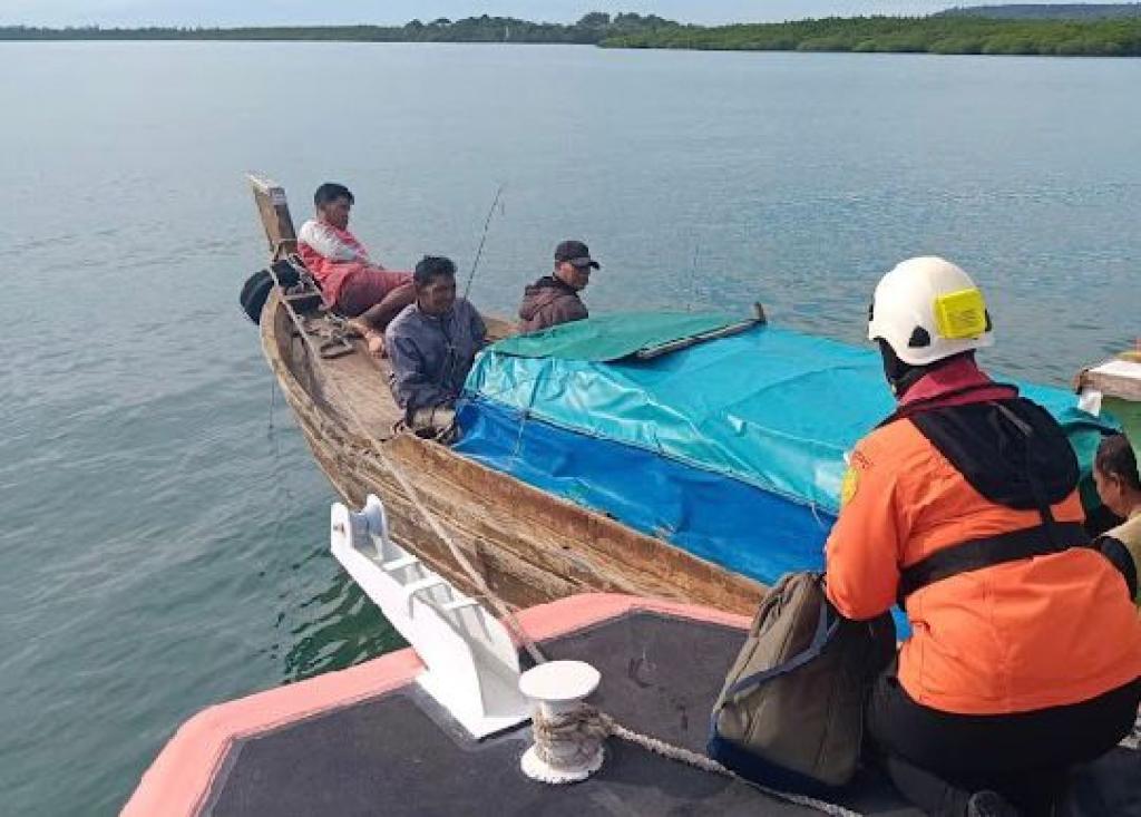 Diterjang Cuaca Buruk, 10 Pemancing di Bintan Sempat Hilang Kontak