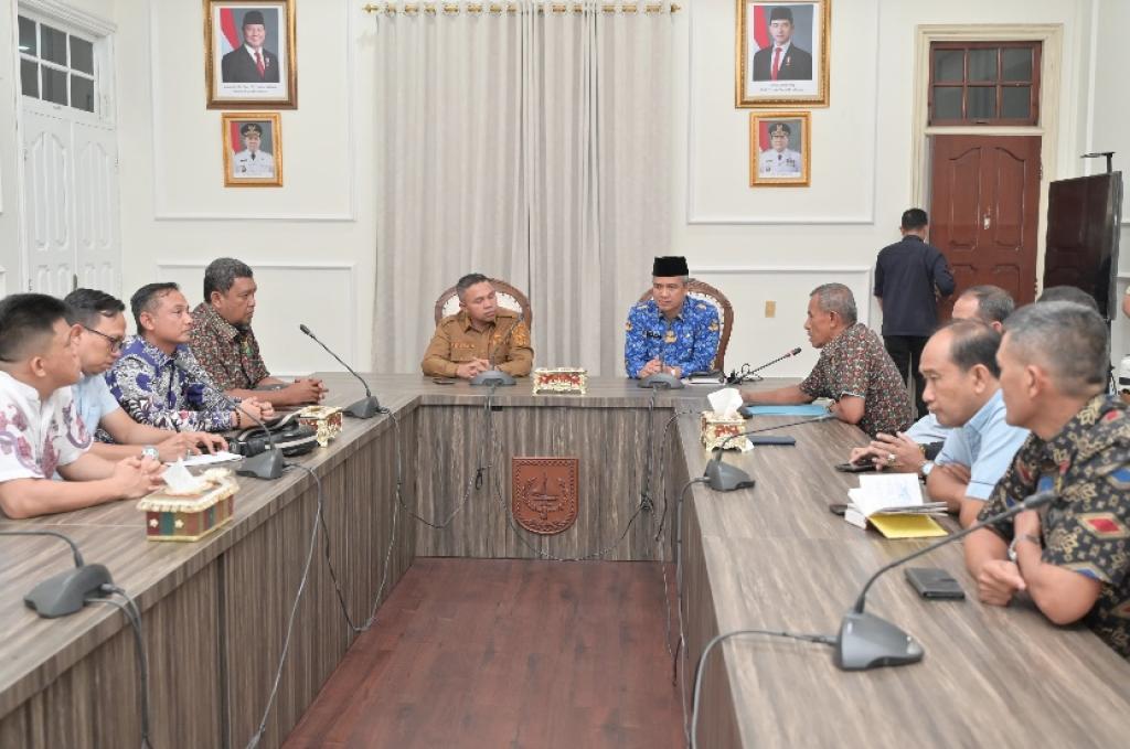 PBSI Riau Audiensi dengan Gubernur, Laporkan Kepengurusan Baru dan Program Kerja 2025