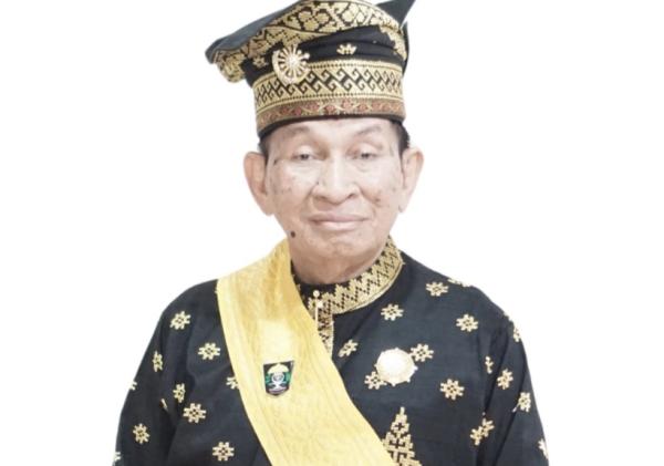 Penabalan Gelar Adat Hanya Untuk Gubernur Wahid, Ini Penjelasan LAMR