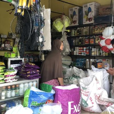 Mahasiswa KKN MAs 2025 Bikin UMKM Desa Langkai Go Digital, Pelaku Usaha Lokal Antusias