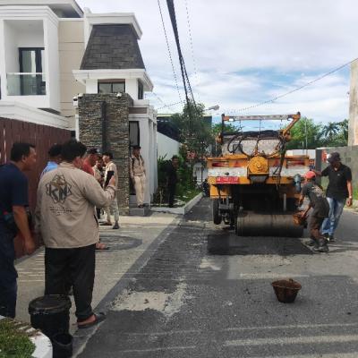 Kolaborasi Mahasiswa KKN Regular UMRI dan PUPR: Jalan Tirta Siak Kembali Mulus