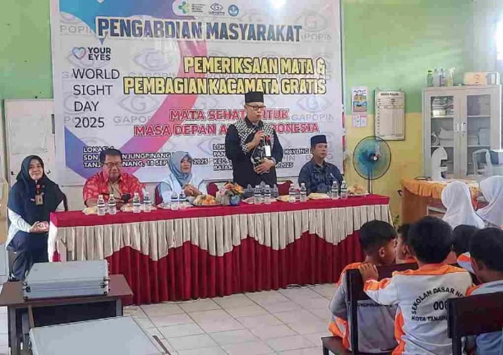 400 Siswa SD dan SMP di Tanjungpinang Dapat Layanan Pemeriksaan Mata Gratis