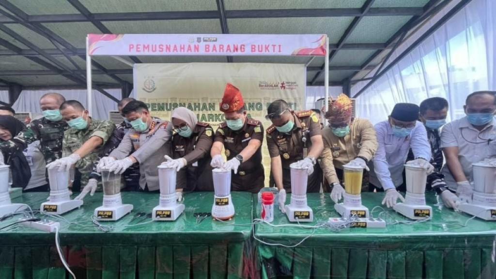 Kajati Kepri Musnahkan Barang Bukti Narkotika di Tanjungpinang