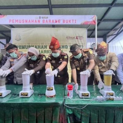 Kajati Kepri Musnahkan Barang Bukti Narkotika di Tanjungpinang
